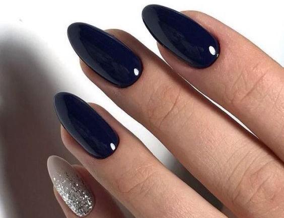 50+ The Best Winter Nail Art Design Ideas img 31