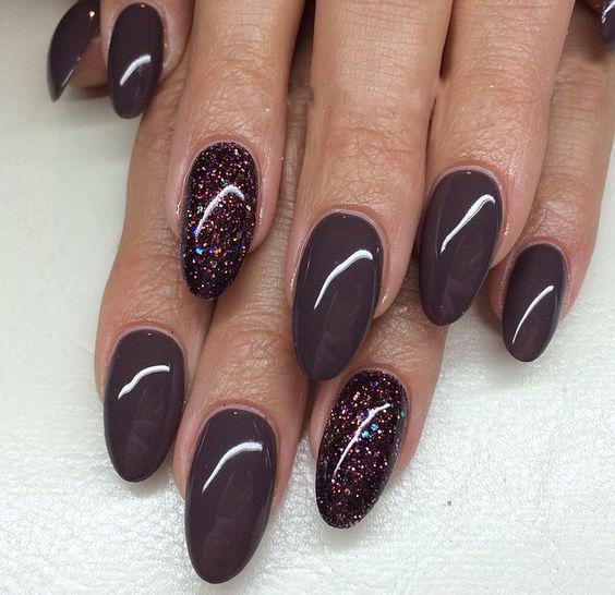 50+ The Best Winter Nail Art Design Ideas img 33