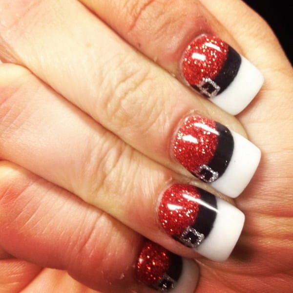 75+ Festive Christmas Red Nail Art Ideas img 10