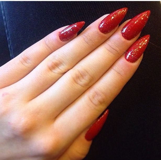 75+ Festive Christmas Red Nail Art Ideas img 70