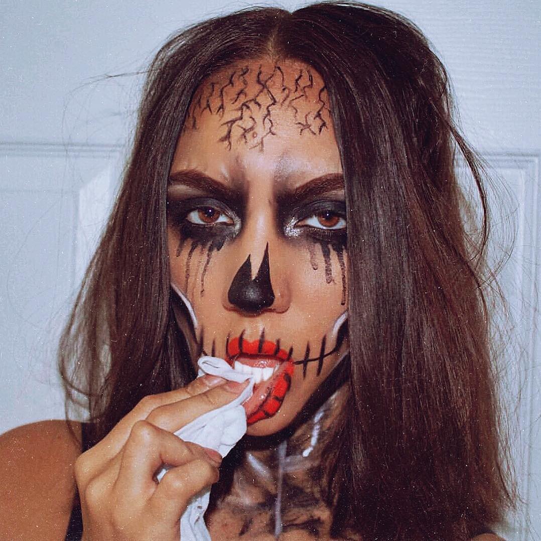 60+ Best Halloween Makeup Ideas of 2019 images 41