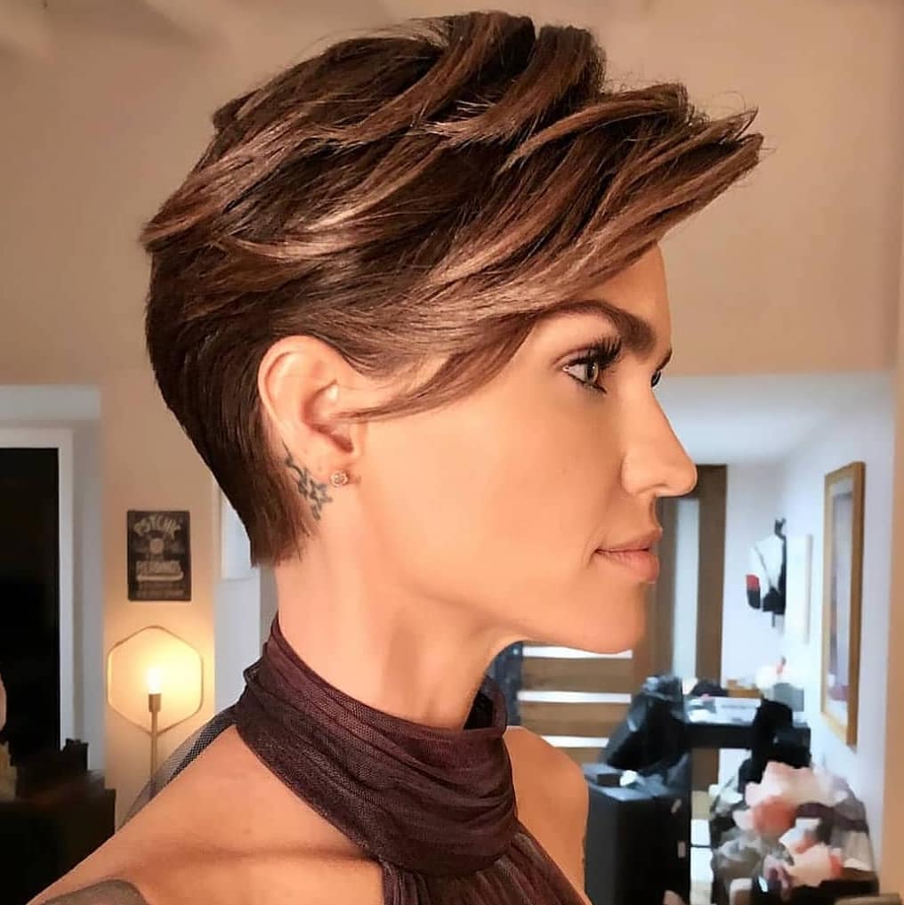 60 Best Short Haircut and Hairstyle Ideas for Women images 32