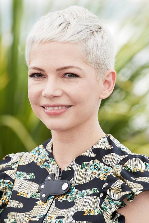 100+ Short Celebrity Haircuts You Need to Try ASAP images 28