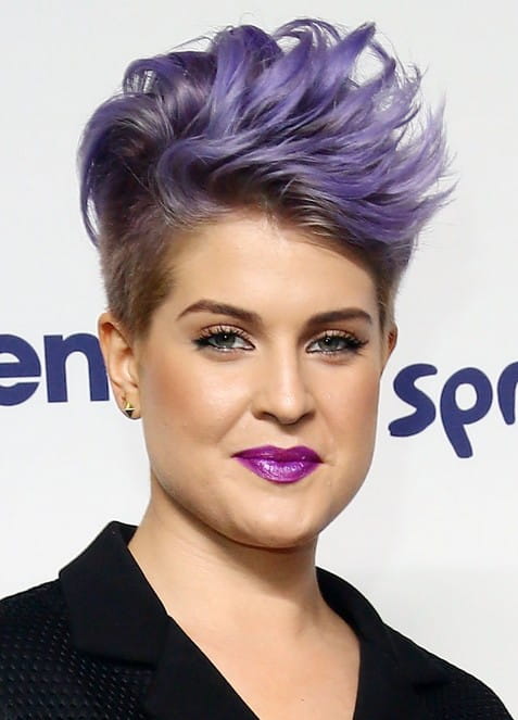 100+ Short Celebrity Haircuts You Need to Try ASAP images 31