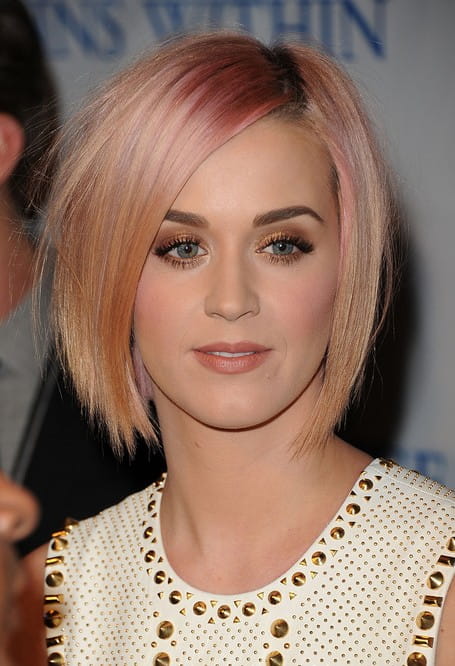 100+ Short Celebrity Haircuts You Need to Try ASAP images 39