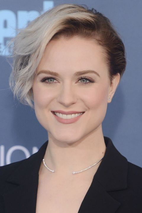 100+ Short Celebrity Haircuts You Need to Try ASAP images 59