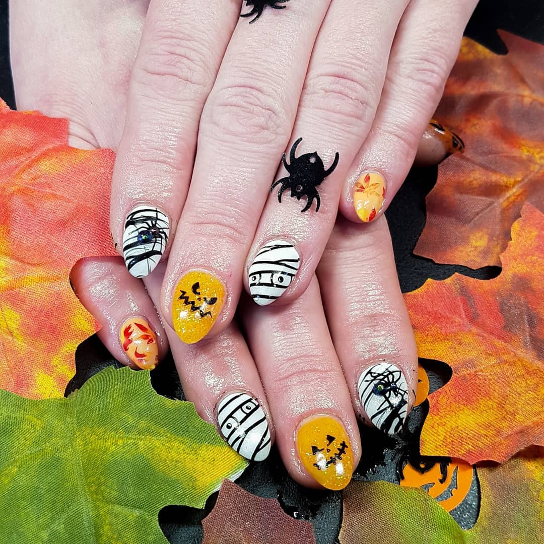 100+ Ideas for Halloween Nails So Spooky, You’d Definitely Want Them images 2