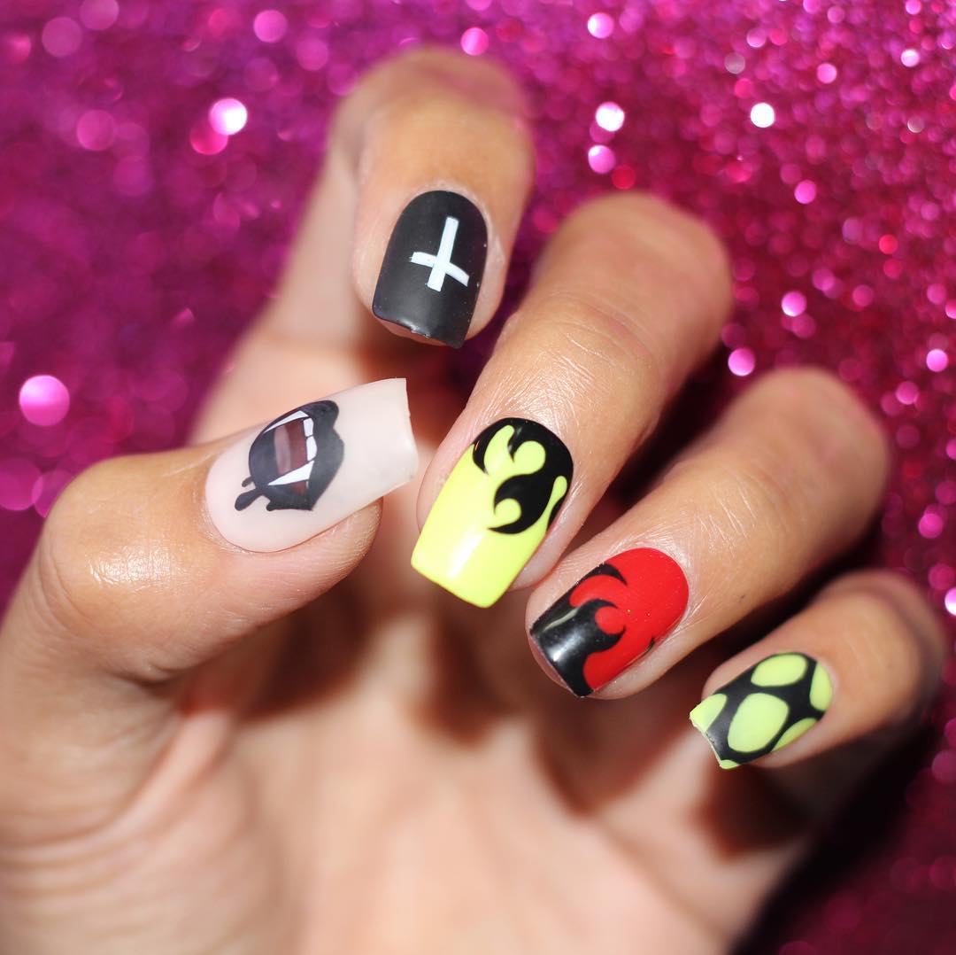 100+ Ideas for Halloween Nails So Spooky, You’d Definitely Want Them images 4