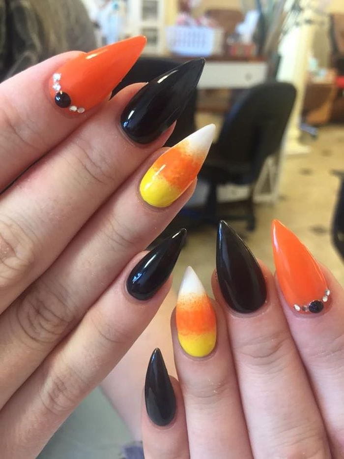 100+ Ideas for Halloween Nails So Spooky, You’d Definitely Want Them images 99