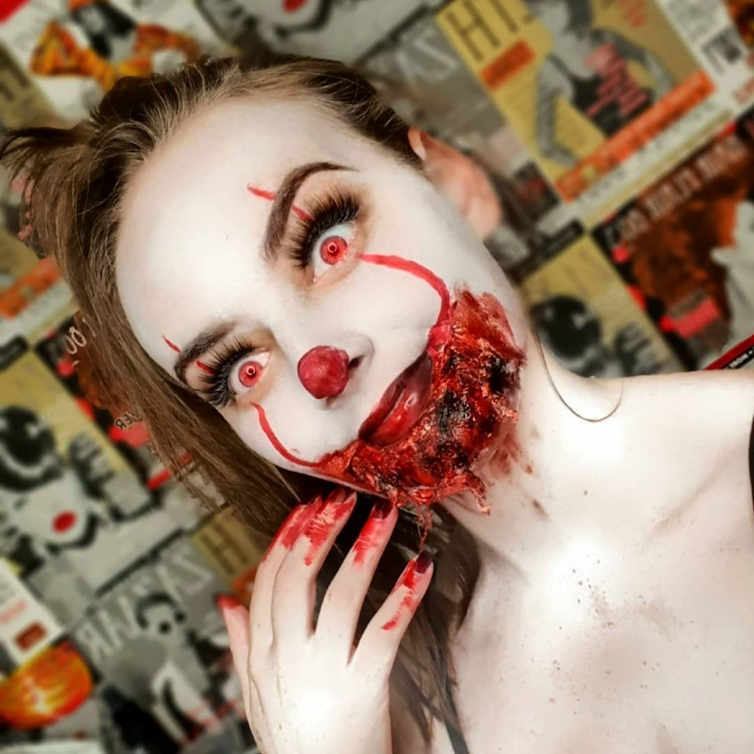 40 New Halloween Makeup Looks For Those Who Are Going All Out 2019 images 29