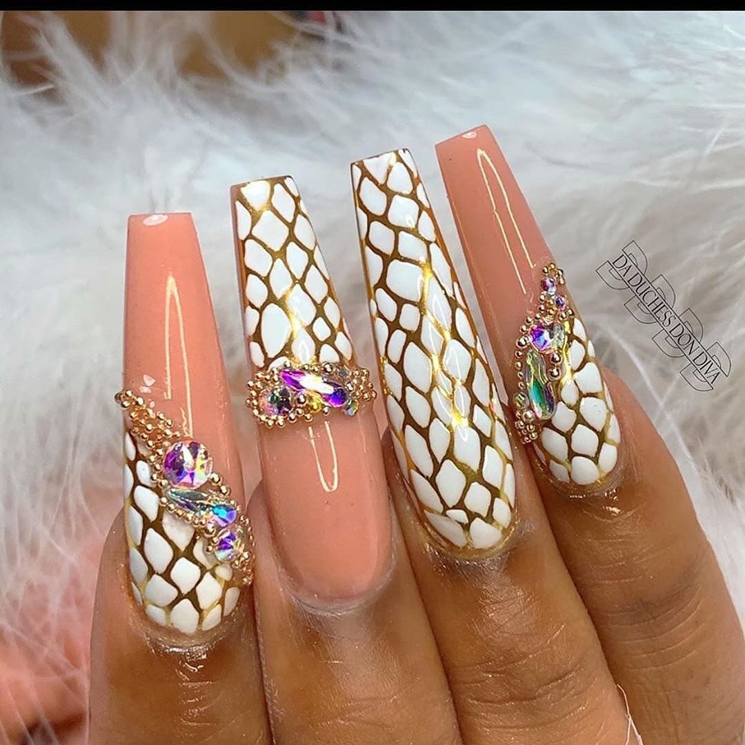 60 Cute Winter Nails Designs to Inspire Your Winter Mood images 39