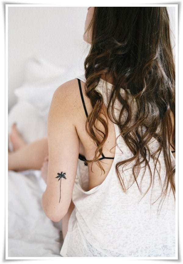 70+ Cute And Fascinating Tattoos For Girls images 53