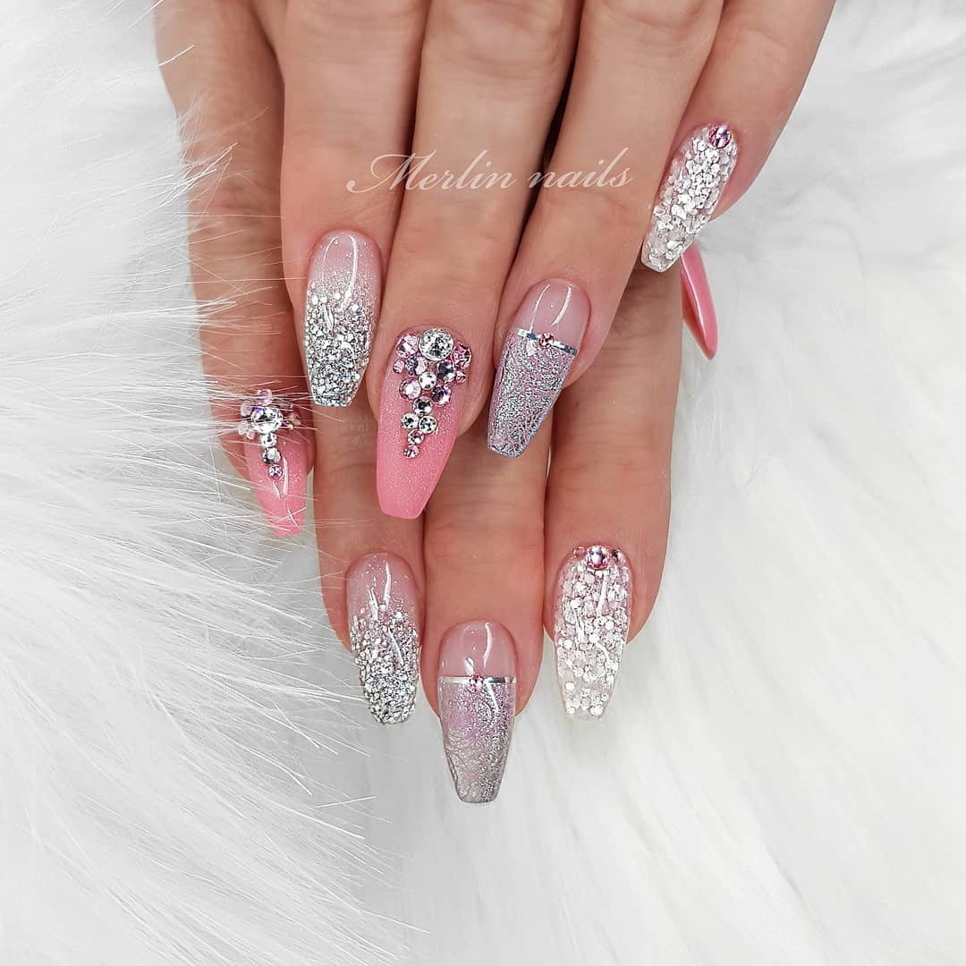 70+ Best Winter Nail Art Designs You Need to Copy images 11