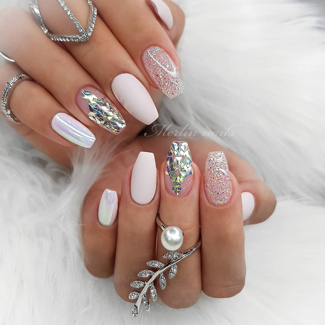 70+ Best Winter Nail Art Designs You Need to Copy images 15