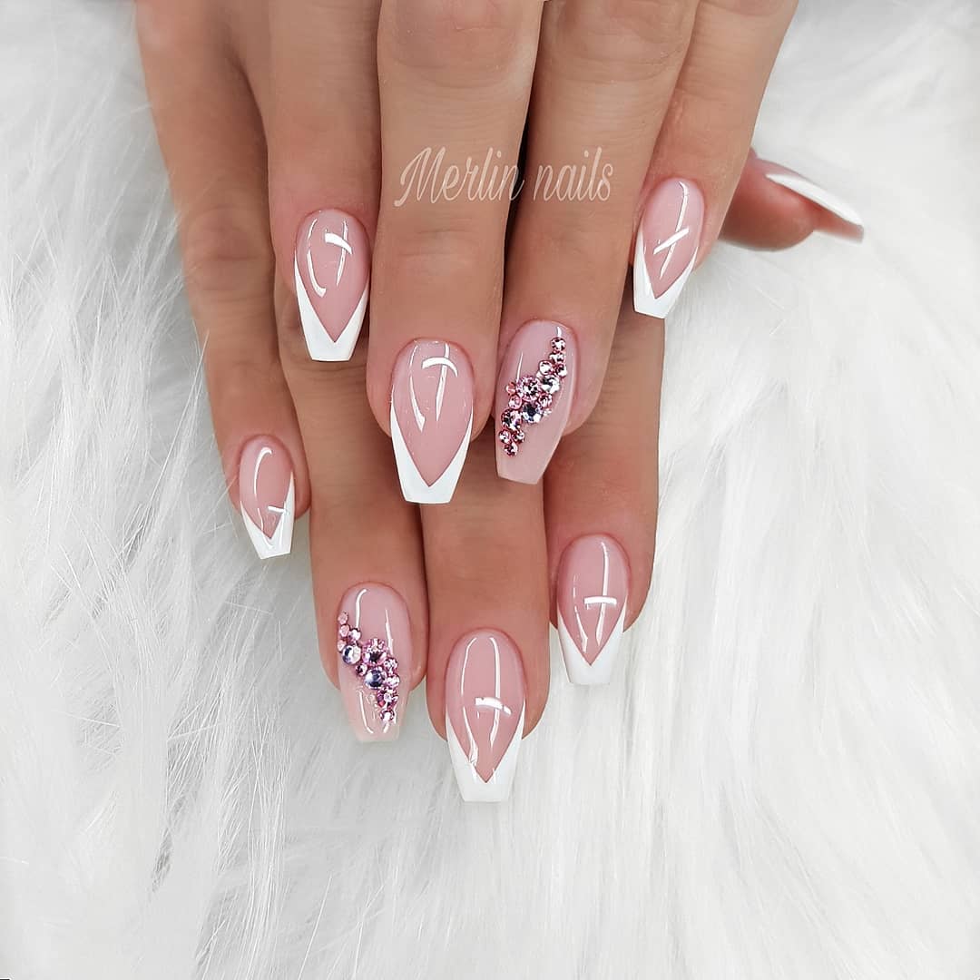 70+ Best Winter Nail Art Designs You Need to Copy images 16