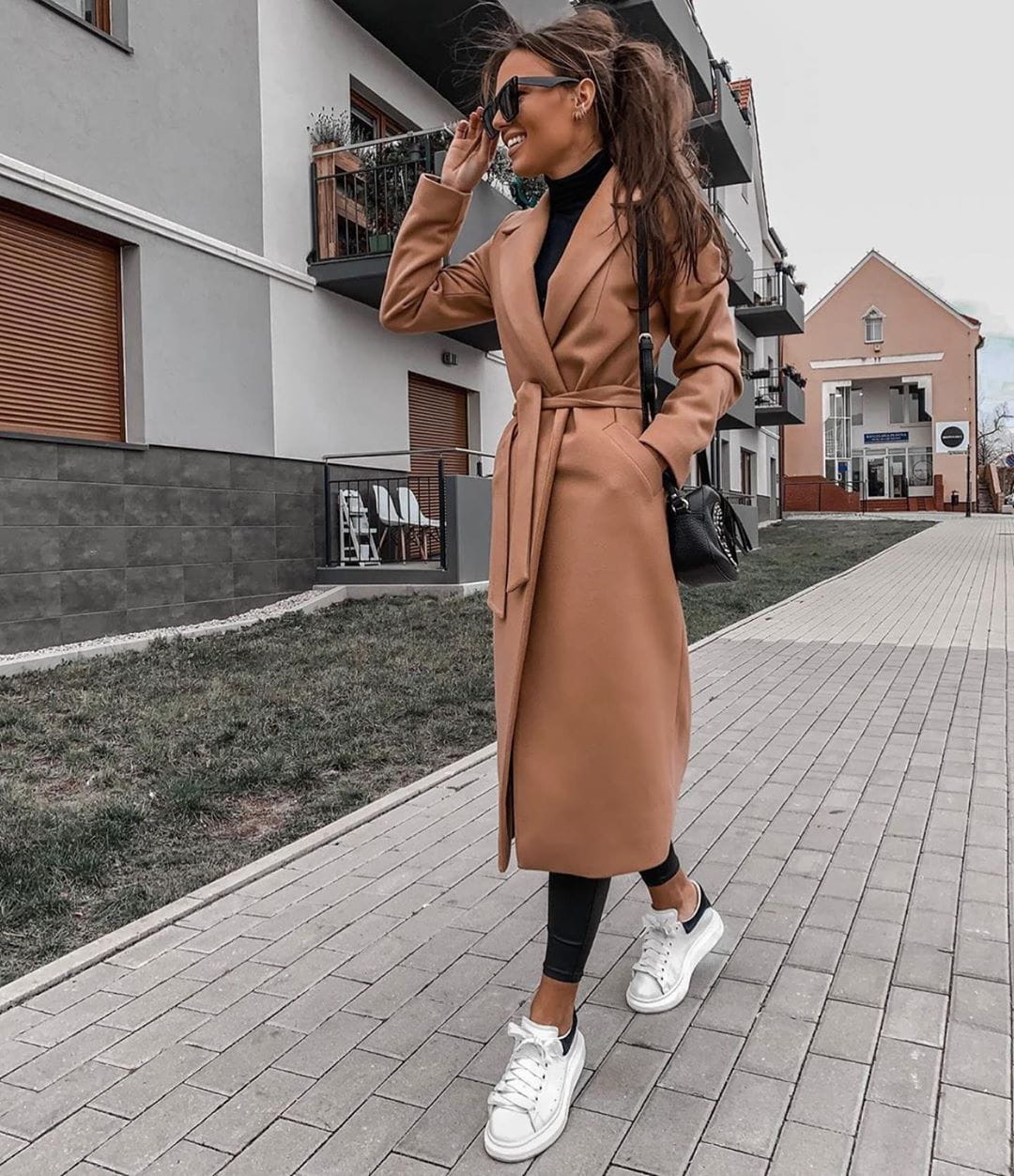 100+ Beautiful Winter Outfits Standout for Current Fashion Trends images 36