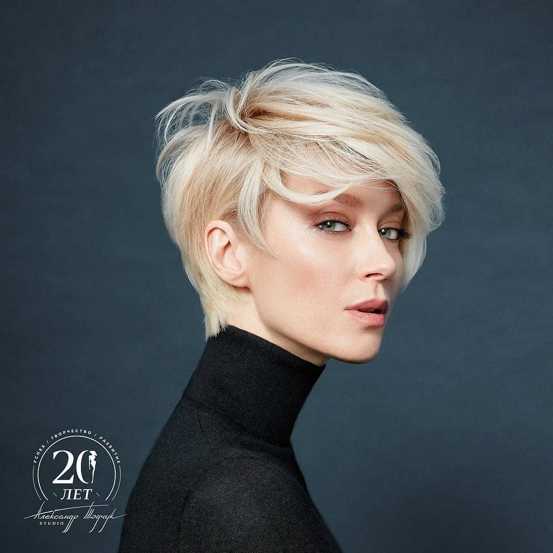 100+ Short Hairstyles and Haircuts You Need to Try in 2020 images 13