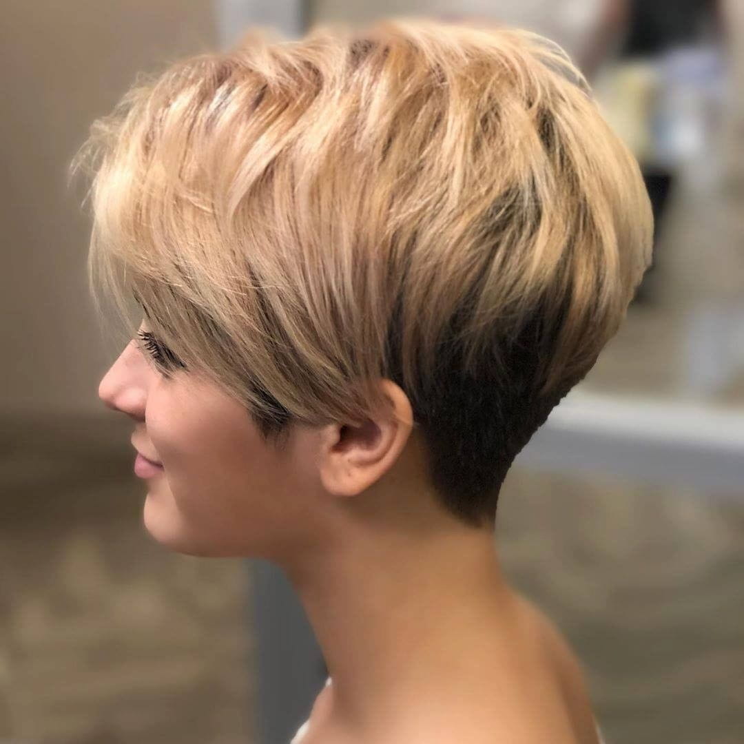 100+ Short Hairstyles and Haircuts You Need to Try in 2020 images 43