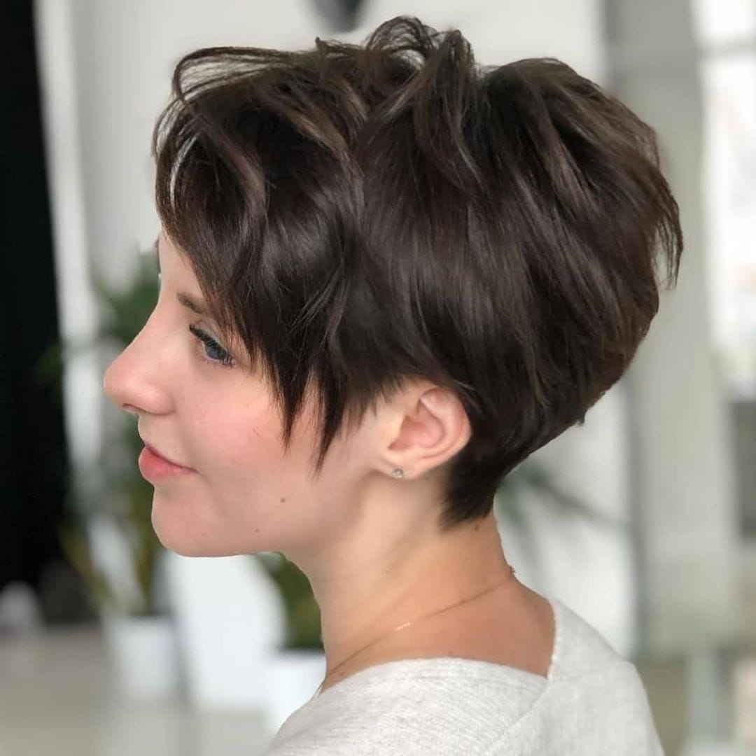 100+ Short Hairstyles and Haircuts You Need to Try in 2020 images 47