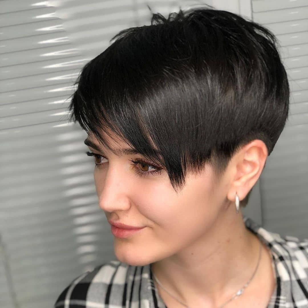 100+ Short Hairstyles and Haircuts You Need to Try in 2020 images 58