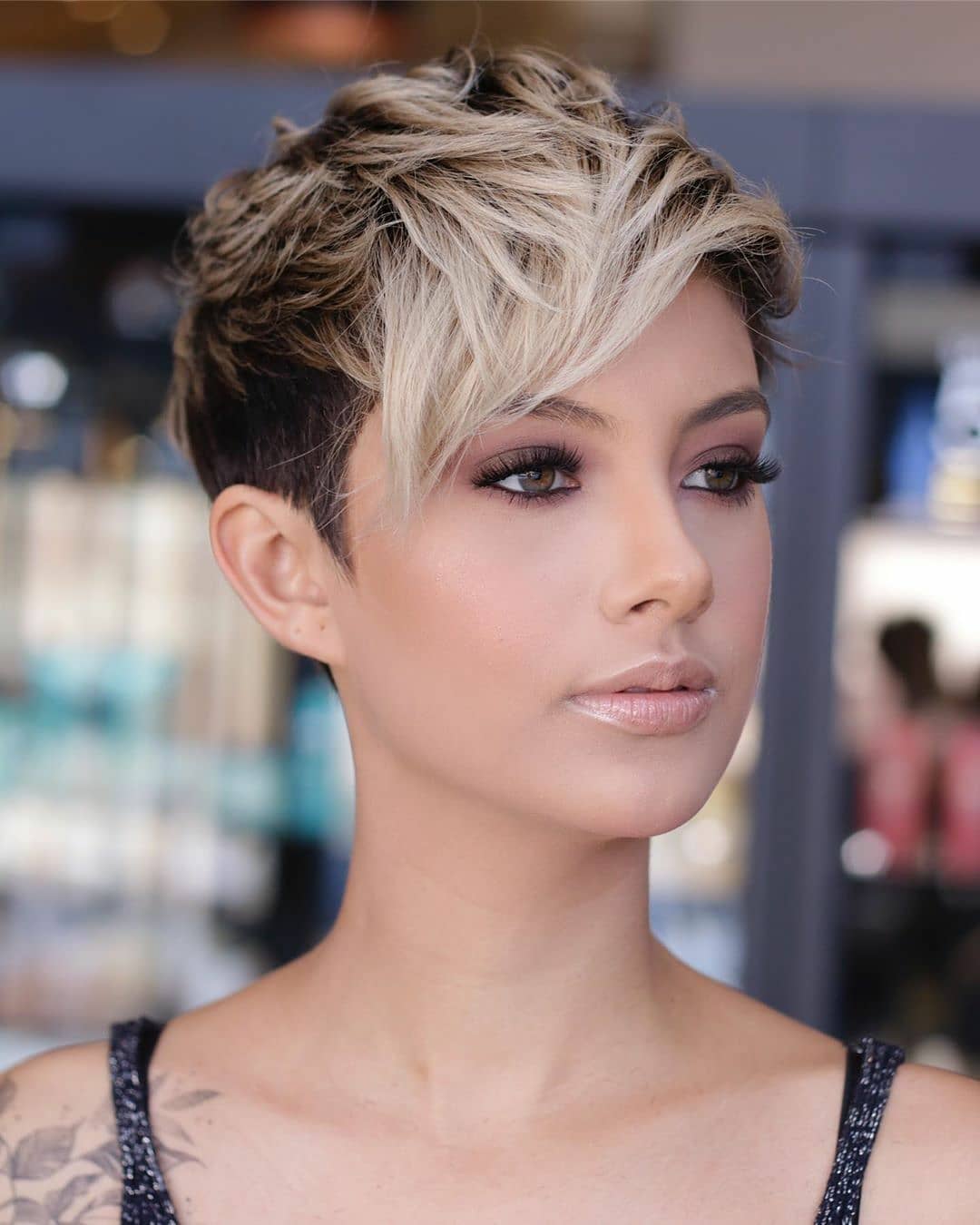 100+ Short Hairstyles and Haircuts You Need to Try in 2020 images 74