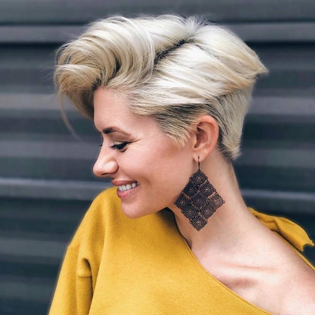 100+ Short Hairstyles and Haircuts You Need to Try in 2020 images 75