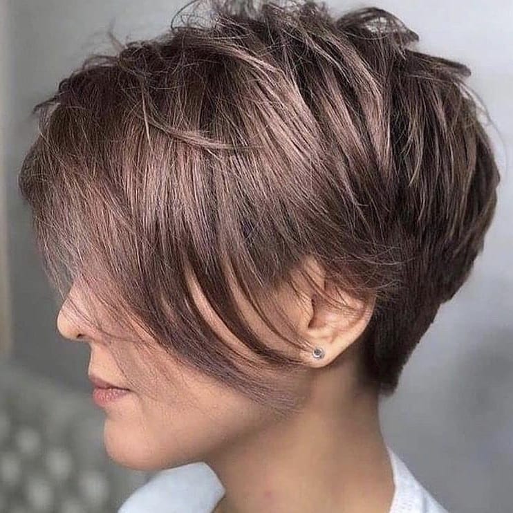 100+ Short Hairstyles and Haircuts You Need to Try in 2020 images 81