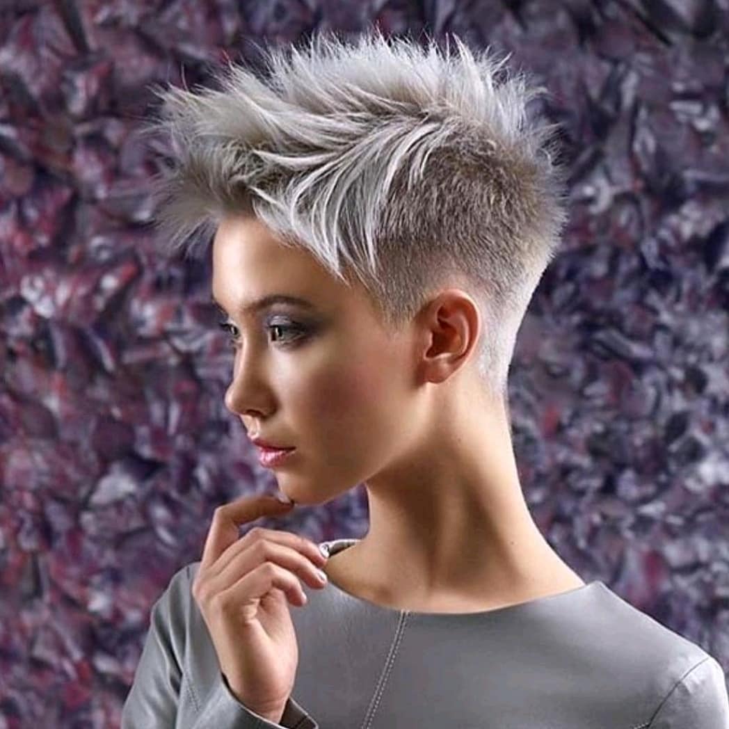 100+ Short Hairstyles and Haircuts You Need to Try in 2020 images 97