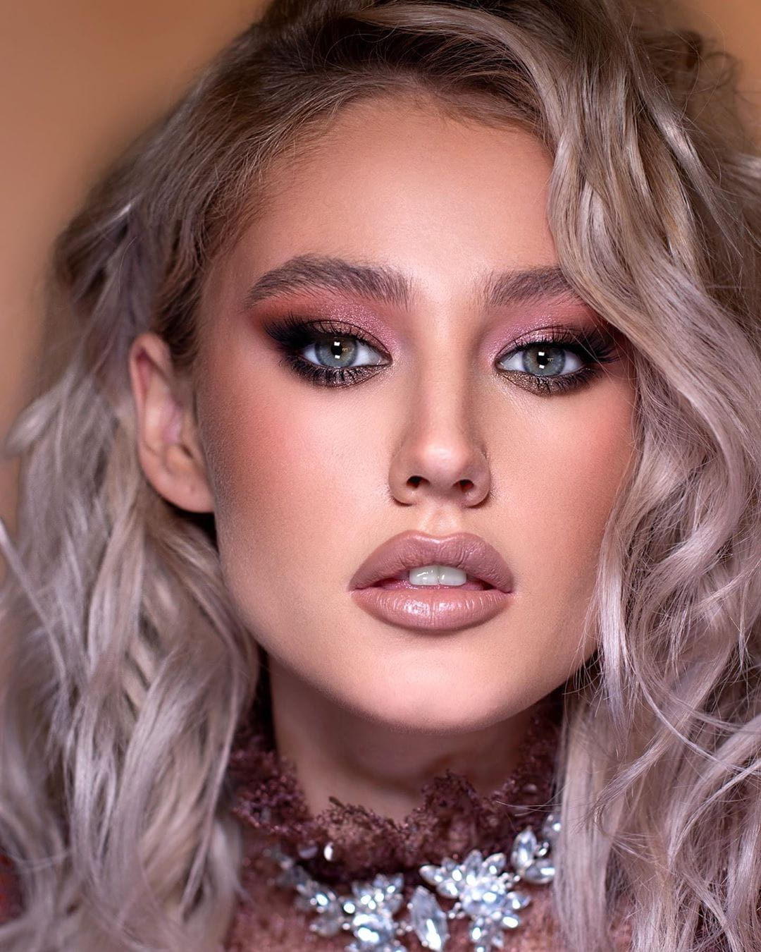 50+ Pretty Makeup Looks To Try In 2020 images 1