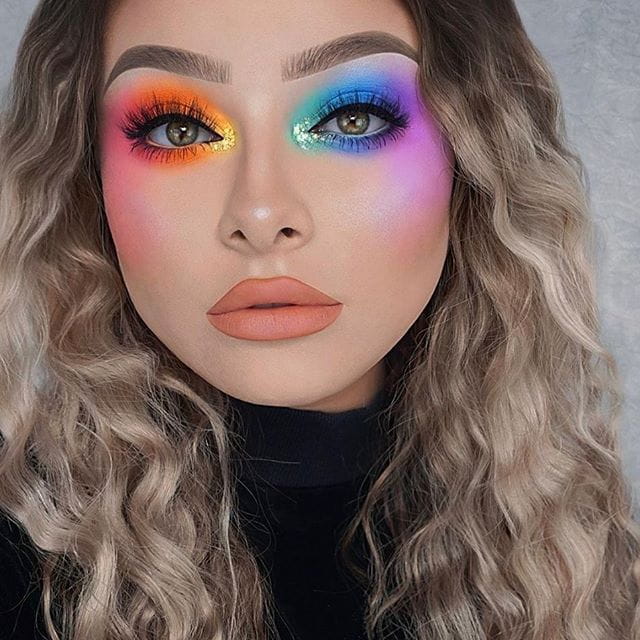 50+ Pretty Makeup Looks To Try In 2020 images 5