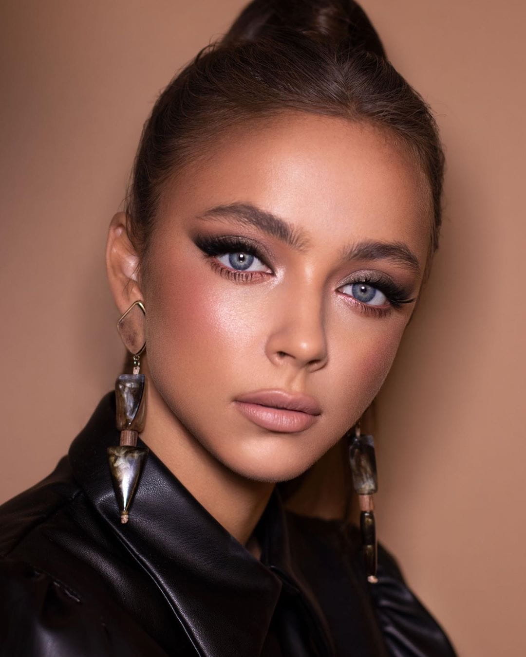 50+ Pretty Makeup Looks To Try In 2020 images 6