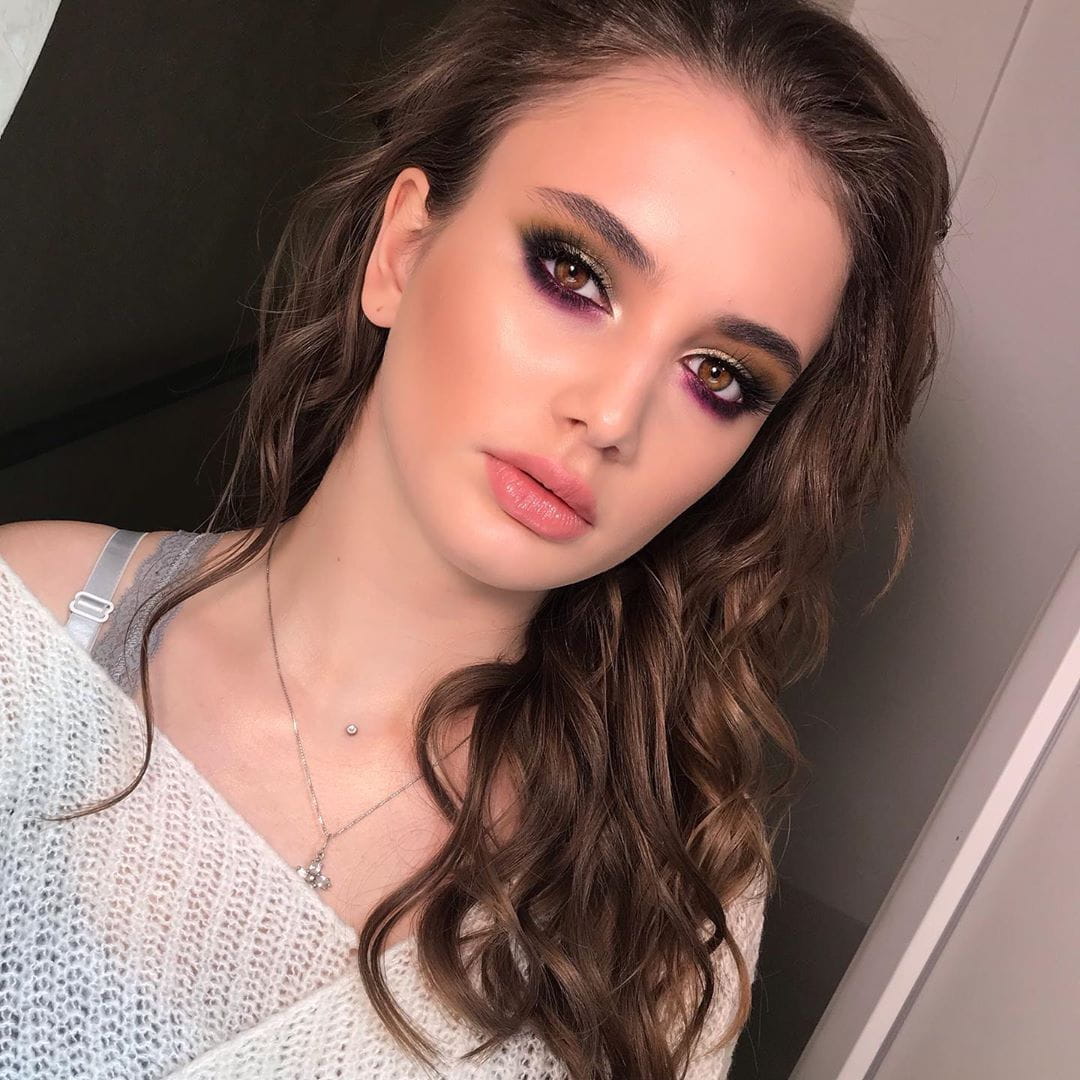 50+ Pretty Makeup Looks To Try In 2020 images 9