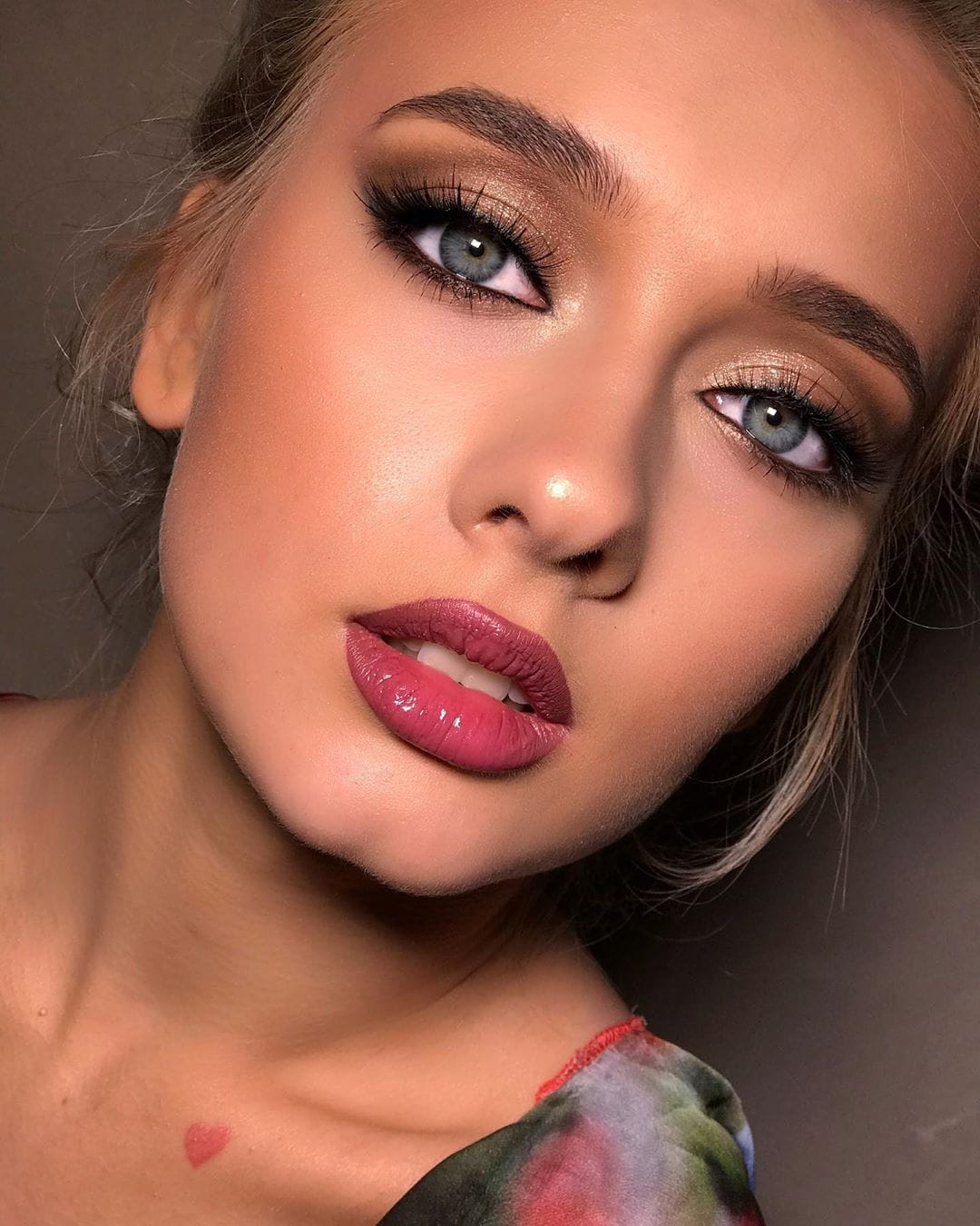 50+ Pretty Makeup Looks To Try In 2020 images 13