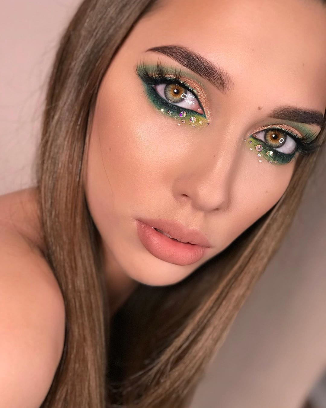 50+ Pretty Makeup Looks To Try In 2020 images 18