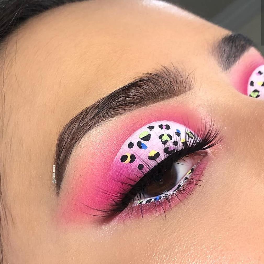 50+ Pretty Makeup Looks To Try In 2020 images 22