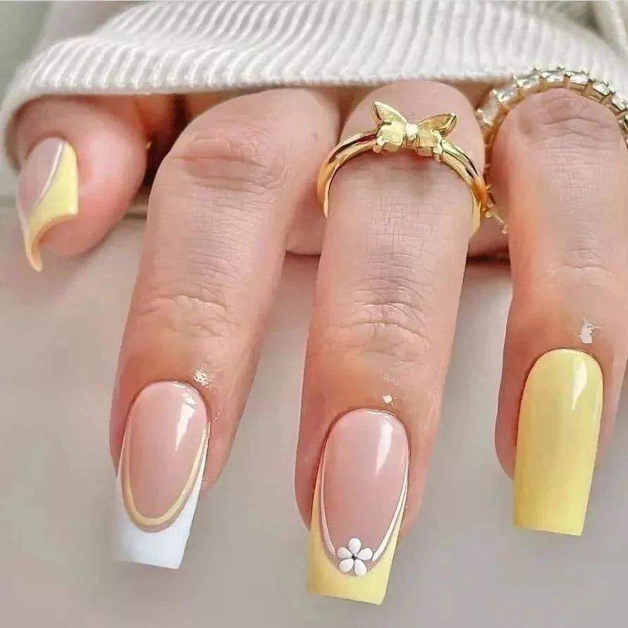 100+ Must Try Fall Nail Art Designs And Nail Ideas images 23