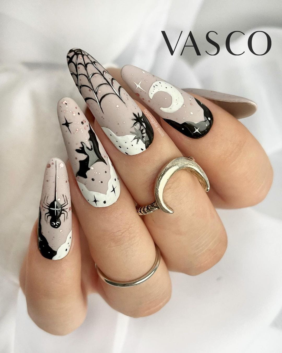 100+ Spooky Halloween Nail Art Designs Ideas 2022 images 27