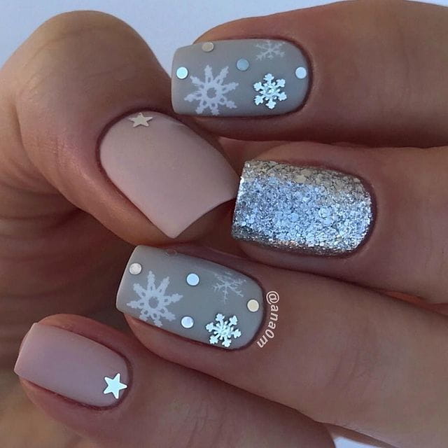 100+ Gorgeous Winter Nail Designs And Ideas images 52