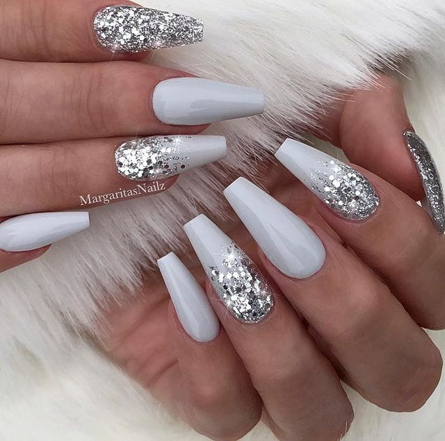 100+ Gorgeous Winter Nail Designs And Ideas images 55