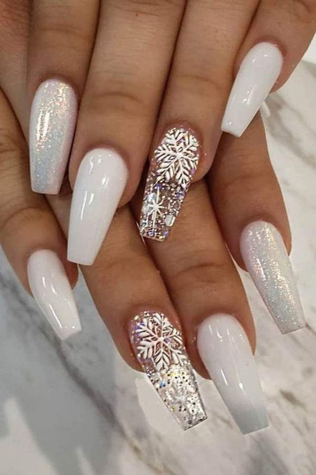 100+ Gorgeous Winter Nail Designs And Ideas images 57