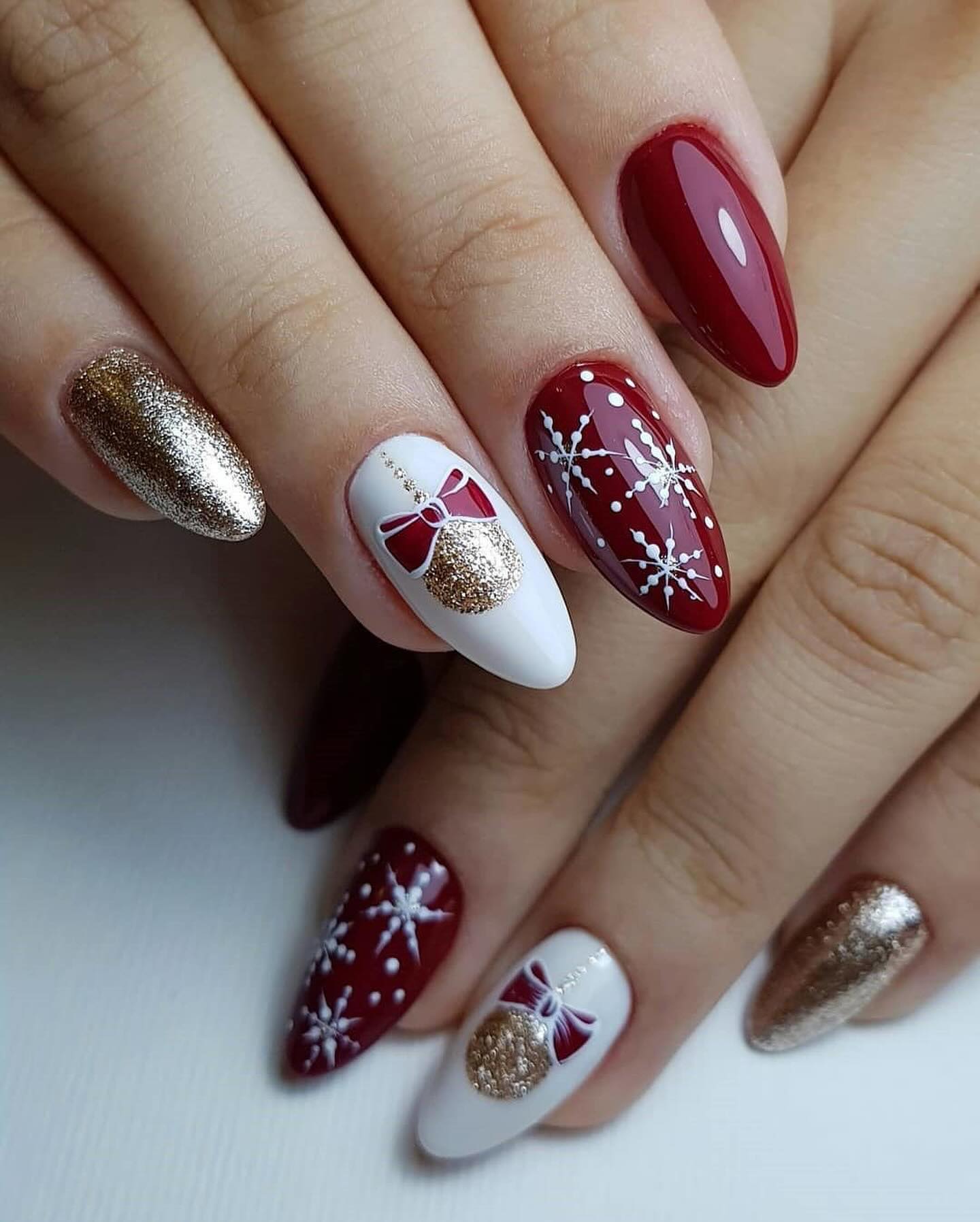 100+ Gorgeous Winter Nail Designs And Ideas images 95