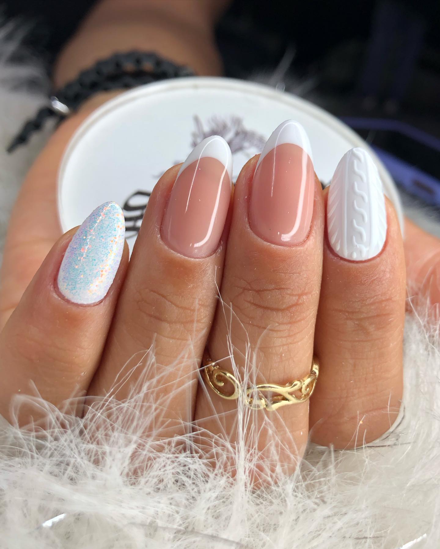 100+ Gorgeous Winter Nail Designs And Ideas images 99