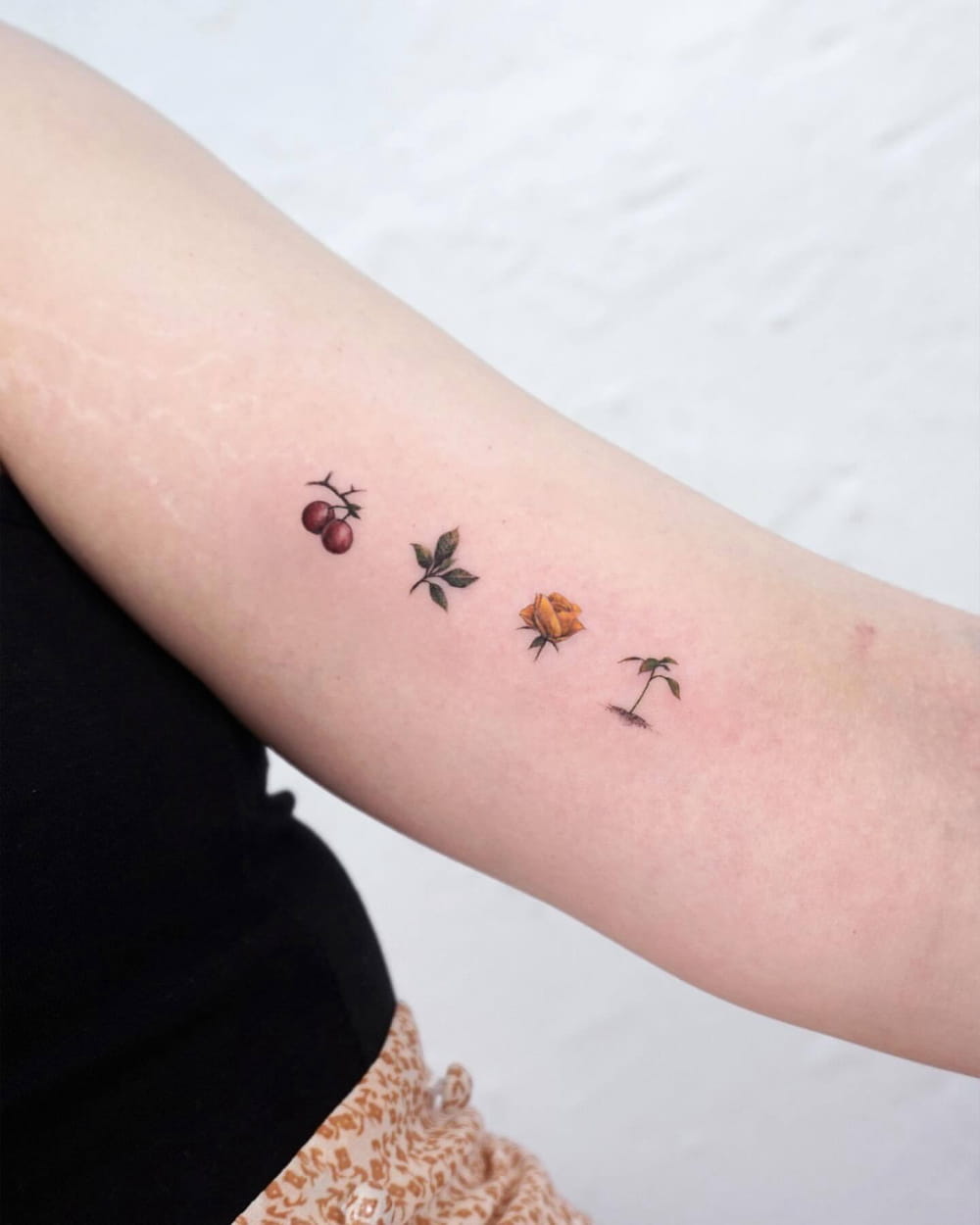 30 Small Tattoo Ideas: Tiny Art With Big Impact images 3