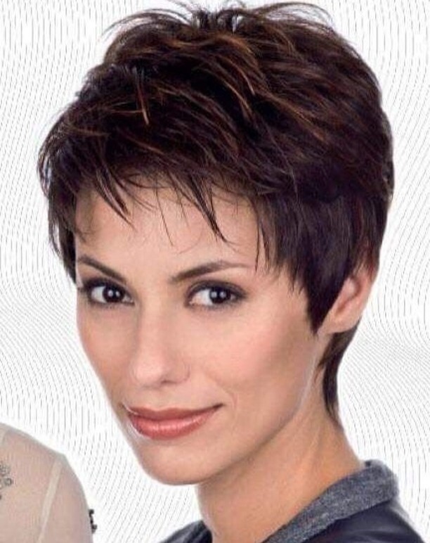 Short Haircuts: Transform Your Look With These Styles images 11