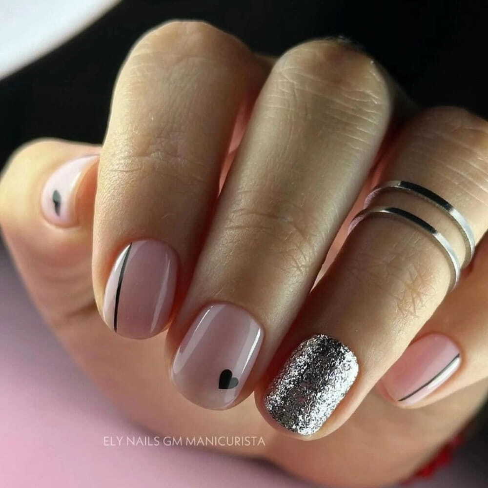 50+ Best Fall Nail Ideas To Embrace The Cozy Season images 18