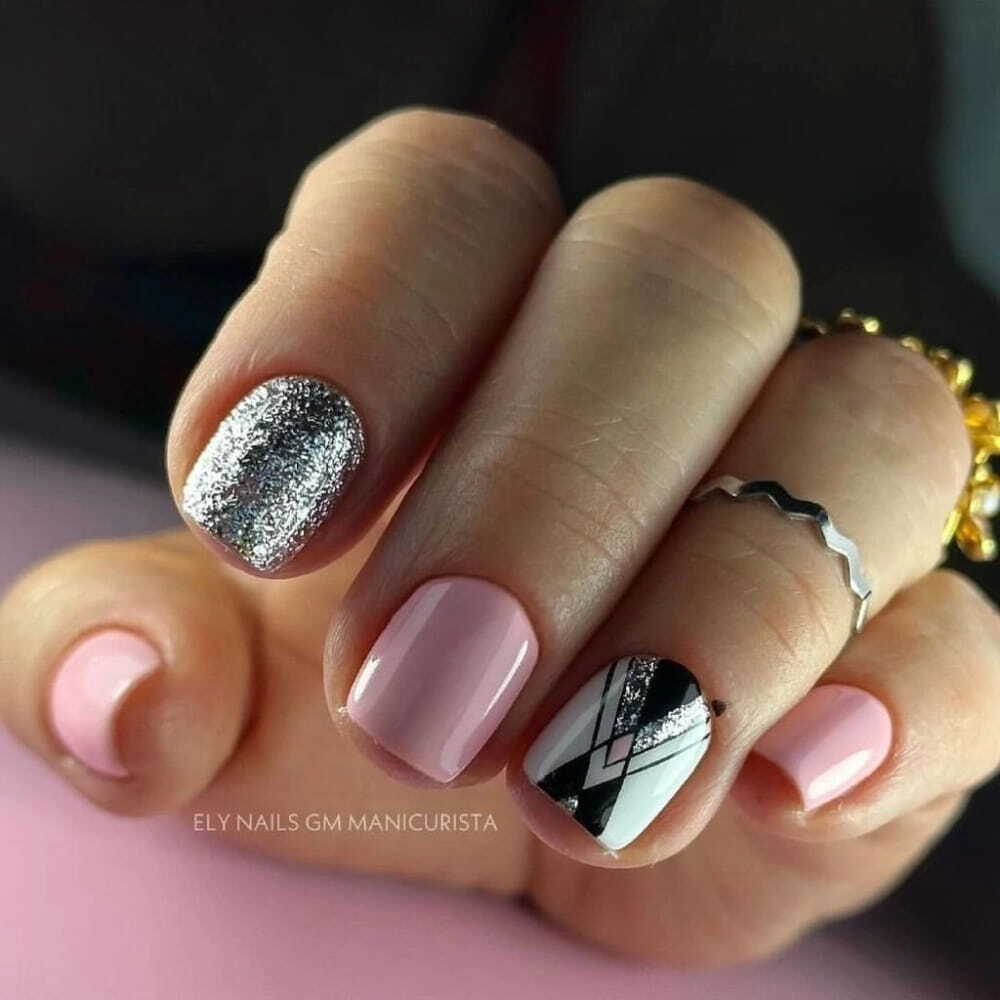 50+ Best Fall Nail Ideas To Embrace The Cozy Season images 20