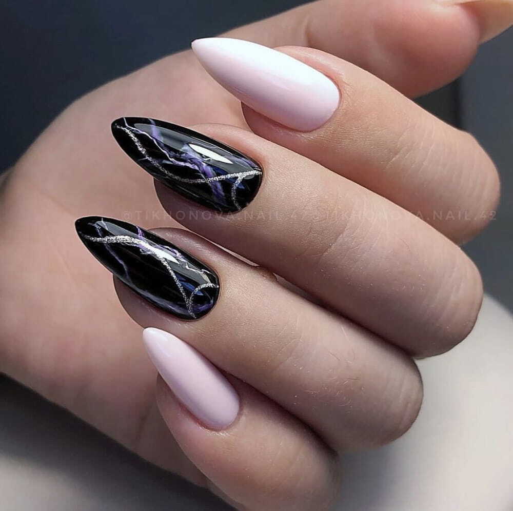 50+ Best Fall Nail Ideas To Embrace The Cozy Season images 34