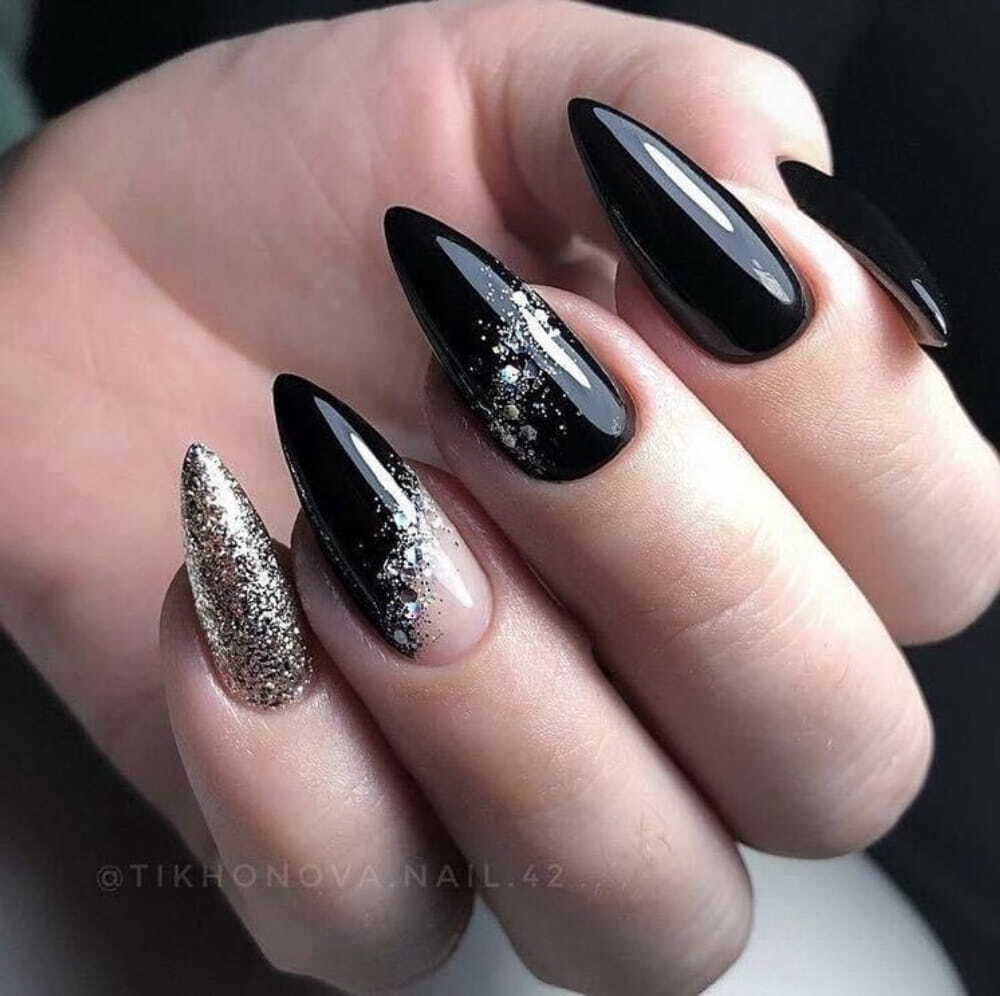 50+ Best Fall Nail Ideas To Embrace The Cozy Season images 36