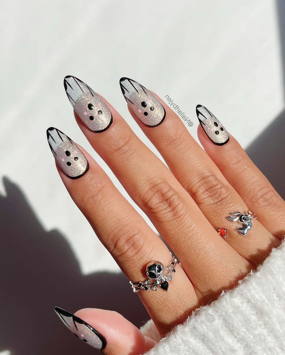 Cute Halloween Nail Ideas For Every Woman 2024 images 27