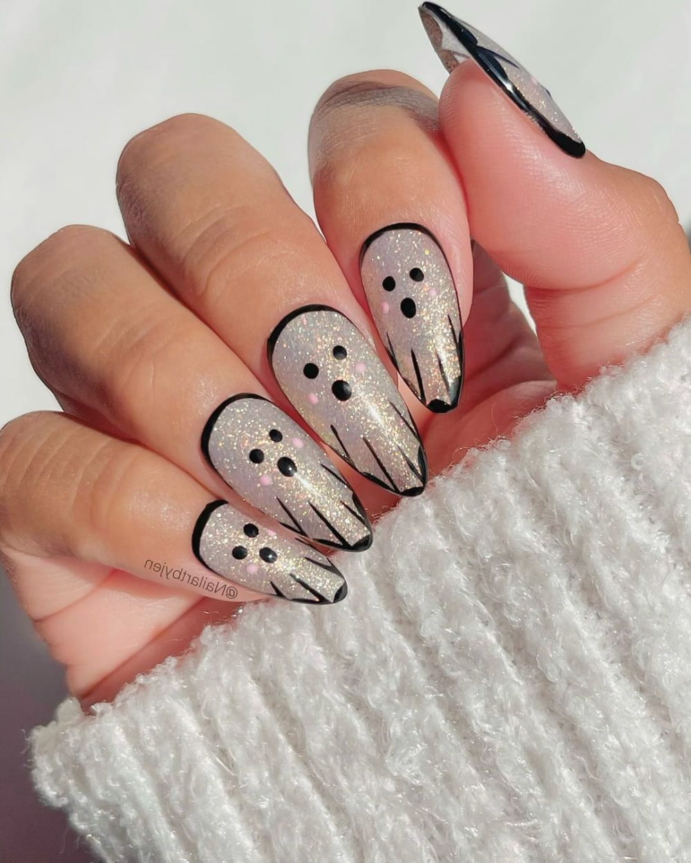 Cute Halloween Nail Ideas For Every Woman 2024 images 28